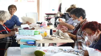 Bayraklılı kadınlardan 'el emeği sergisi’