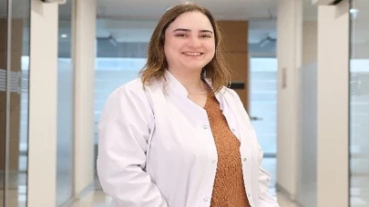 Çocukların diş bakımında ebeveynler istikrarlı olmalı