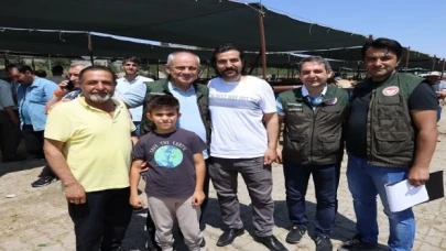 Esat Öztürk’ten kurban pazarına ziyaret