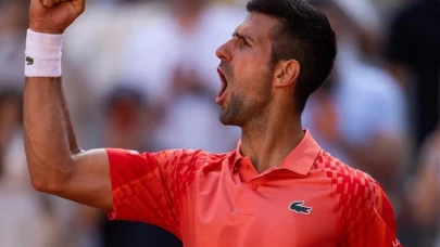 Fransa Açık'ta Djokovic ve Alcaraz yarı finale yükseldi