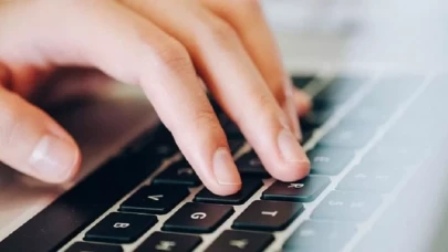 İzin dışı e-postaya 150 bin lira ceza