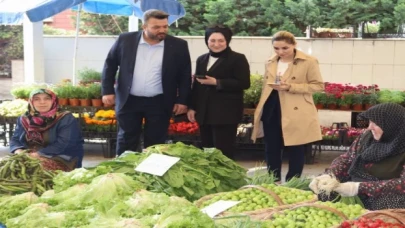 İzmit Belediyesi’den pazar esnafına ziyaret