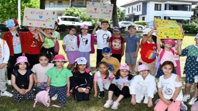 İznik’te Geri Dönüşüm Defilesi