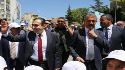 Karaman Belediye Başkanı Savaş Kalaycı, 5-9 Haziran Türkiye Çevre Haftası kapsamında düzenlenen etkinliğe katıldı