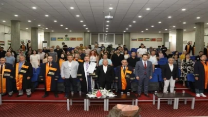 Erciyes Üniversitesi turizm mezunlarını verdi