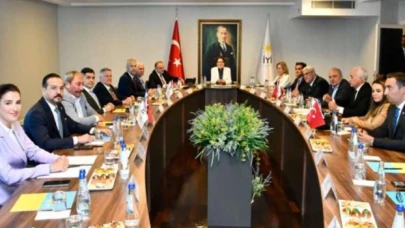 İYİ Parti lideri Akşener, yeni ekibiyle bir araya geldi