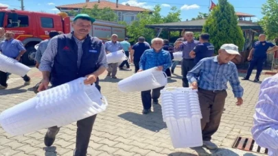 Manisa’dan üreticiye 100 bin sepet desteği