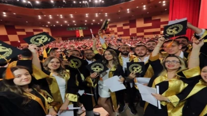 Trakya Üniversitesi’nde genç ekonomistler mezun oldu