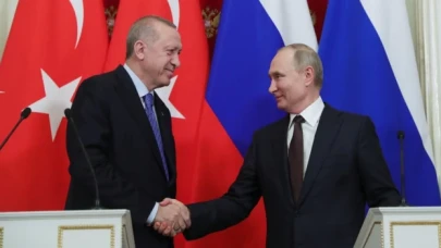 Bloomberg: Erdoğan, gelecek hafta Rusya'ya gidip Putin'le görüşmeyi planlıyor