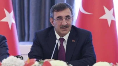 Cumhurbaşkanı Yardımcısı Yılmaz: Ülkemizin resesyona girmeden istikrarlı bir şekilde büyümesini hedefliyoruz