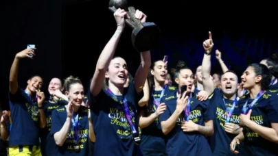 Fenerbahçe Alagöz Holding'den yıldızlı logo kararı