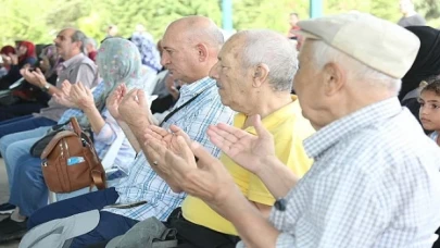 Gölcük Deprem Şehitleri Dualarla Anıldı