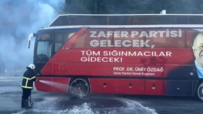 Zafer Partisi'nin otobüsünde yangın çıktı