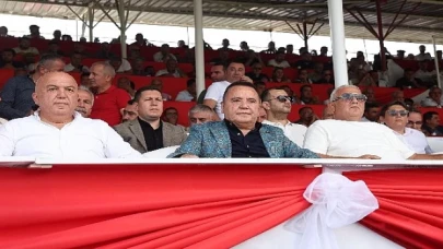 Başkan Böcek’ten Elmalı’ya güreş sahası sözü