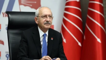CHP Genel Başkanı Kemal Kılıçdaroğlu asansörde mahsur kaldı