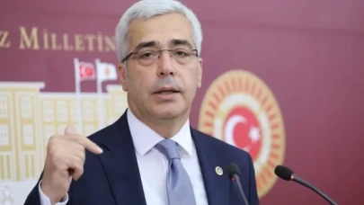 Demokrat Parti İzmir Milletvekili Salih Uzun: Vize serbestisinde 7 yılda ilerleme yok!