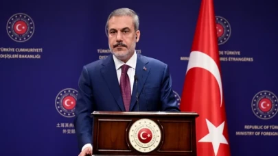 Dışişleri Bakanı Fidan, NATO Genel Sekreteri Stoltenberg ile telefonda görüştü