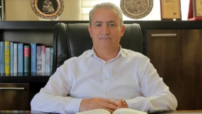 Elazığ’da CHP’li meclis üyesinin park halindeki otomobili kurşunlandı