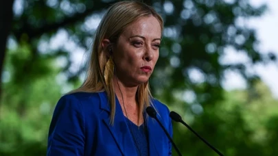 İtalya Başbakanı Meloni, göçün demografik düşüşe çözüm olmadığını belirtti