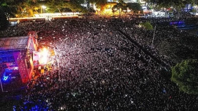 İzmirliler Kurtuluş Günü’nde İzmir Fuarı’na akın etti