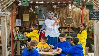 Öğrencileri için Doğada Sınıf Kuran İdealist Öğretmen: Rumeysa Çevlik