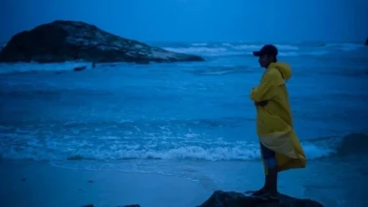 5. kategoriye yükselen Otis Kasırgası, Meksika'nın güneyinde karaya çıktı