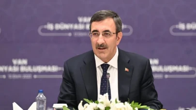 Cumhurbaşkanı Yardımcısı Yılmaz: Memuru, işçiyi ve emekliyi enflasyona ezdirmeyeceğiz