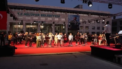 Dev Orkestradan Unutulmaz Cumhuriyet Konseri