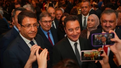 DEVA lideri Babacan: Meclis'te çok acil grup kurma derdimiz yok