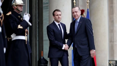 Erdoğan, Fransa Cumhurbaşkanı Macron ile görüştü