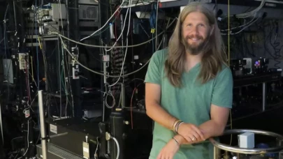 Genç Türk bilim insanı Prof. Dr. Mete Atatüre, dünyaca ünlü Cavendish Laboratuvarı'nın yeni bölüm başkanı olarak atandı!