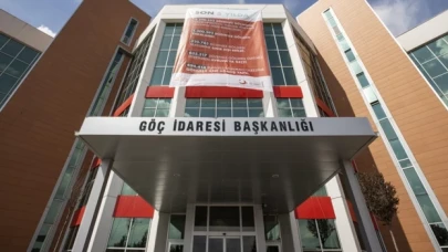 Göç İdaresi Başkanlığı, Türkiye'de yasal olarak bulunan yabancı sayısını açıkladı