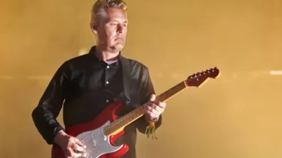 Massive Attack'in gitaristi Bruschini, 62 yaşında hayatını kaybetti