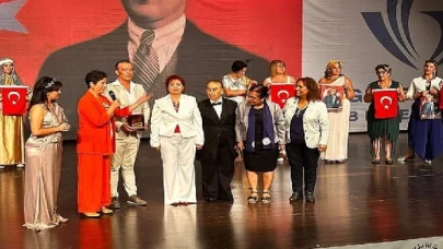 Narlıdere Belediyesi’nin Güçlü Kadınları, 'Çantadaki Sır’ ile Cumhuriyeti Anlattı