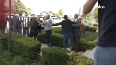 Taksiciler UKOME toplantısının gerçekleştirildiği salona girmeye çalıştı!