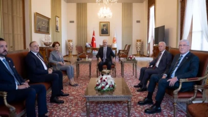 TBMM Başkanı Kurtulmuş, İYİ Parti Genel Başkanı Akşener ile görüştü