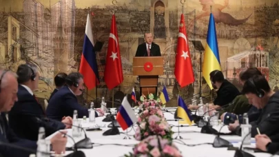 Türk yetkililer: Ukrayna için barış görüşmelerinin üçüncüsü İstanbul'da yapılacak