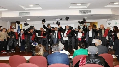 Ankara Üniversitesi '50+ Hayat Okulu’ ilk mezunlarını verdi