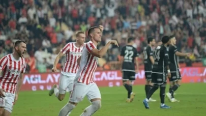 Beşiktaş Antalyaspor deplasmanında 10 yıl sonra kaybetti!