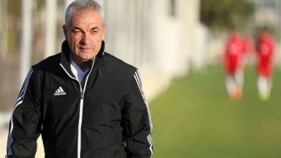 Beşiktaş'ın yeni teknik direktörü Rıza Çalımbay oldu!