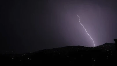 Çanakkale Boğaz ve Garnizon Komutanlığına yıldırım düştü: 4 asker yaralı