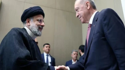 Cumhurbaşkanı Erdoğan, İran Cumhurbaşkanı Reisi ile görüştü