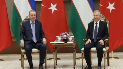 Cumhurbaşkanı Erdoğan, Özbekistan Cumhurbaşkanı Mirziyoyev ile görüştü