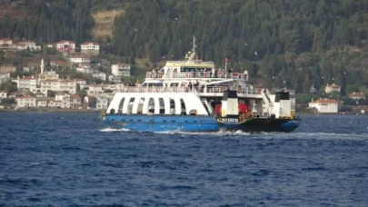 Gökçeada ve Bozcaada feribot seferlerine ”fırtına” engeli