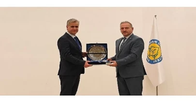 Harran Üniversitesi’nde 'Dünya Düzeni ve Türkiye Programı’ düzenlendi.