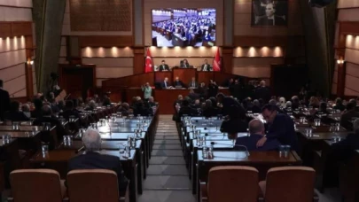 İBB Meclisi'nde 8 ilçenin 2024 yılı bütçesi onaylandı