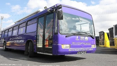 Mor Otobüs yola çıkyor