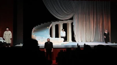 Ne hayatta ne tiyatroda istediği yeri bulamamış bir kadının hikâyesi “Ben Medea Değilim”