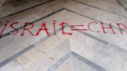 Özgür Çelik: Kartal İlçe binamız vandalların saldırısına uğradı