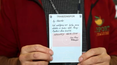 Ünlü futbolcuların notu işletme sahibini duygulandırdı: 'Çok acıkmıştık'